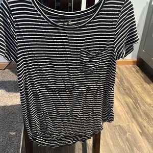Hollister size small black/white pocket tee